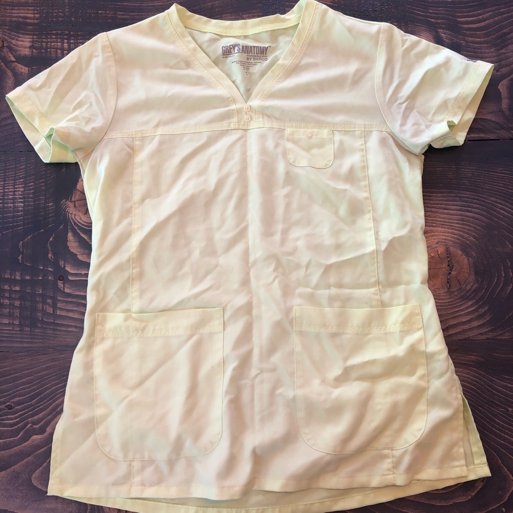Scrub top